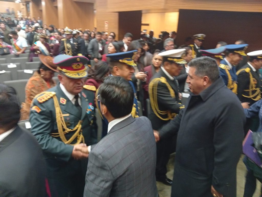 PRESIDENTE DE LA SOCIEDAD DE INGENIEROS DE BOLIVIA DEPARTAMENTAL LA PAZ PARTICIPÓ EN LA SESIÓN DE HONOR DE LA BRIGADA PARLAMENTARIA PACEÑA whatsapp image 2026 07 14 at 15.59.27