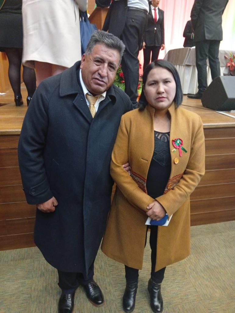 PRESIDENTE DE LA SOCIEDAD DE INGENIEROS DE BOLIVIA DEPARTAMENTAL LA PAZ PARTICIPÓ EN LA SESIÓN DE HONOR DE LA BRIGADA PARLAMENTARIA PACEÑA whatsapp image 2026 07 14 at 15.59.28