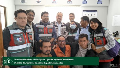 Visita al laboratorio de la E.M.I. U.A. La Paz